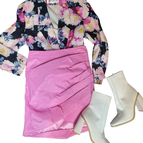 Sea Pink Barbie 💕 Pleated Mini Skirt - Picture 7 of 9